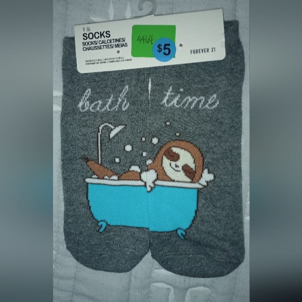 Forever 21 Brand New Gray Bath Time Socks